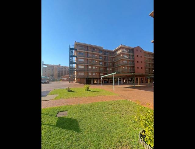 2 BEDROOM APARTMENT FOR SALE IN DIE HOEWES